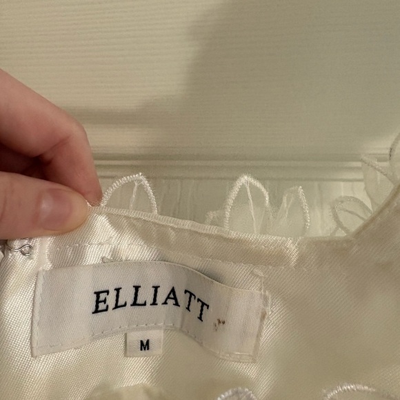 Elliatt Elder Dress White Mini - Picture 14 of 15